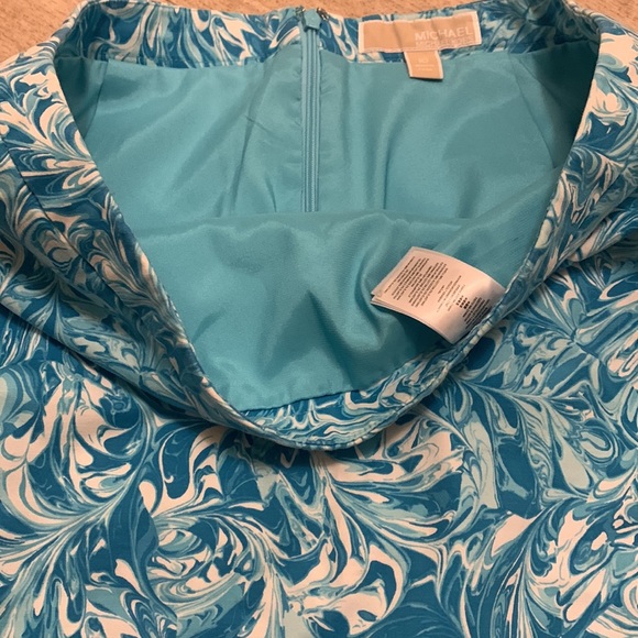 Michael Kors paisley skirt. Size 10 like new. - Picture 4 of 5